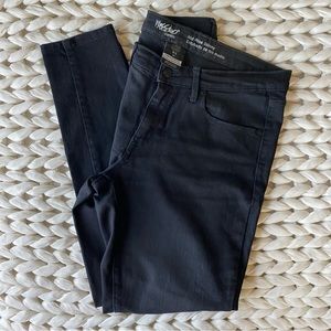 Black skinny jeans